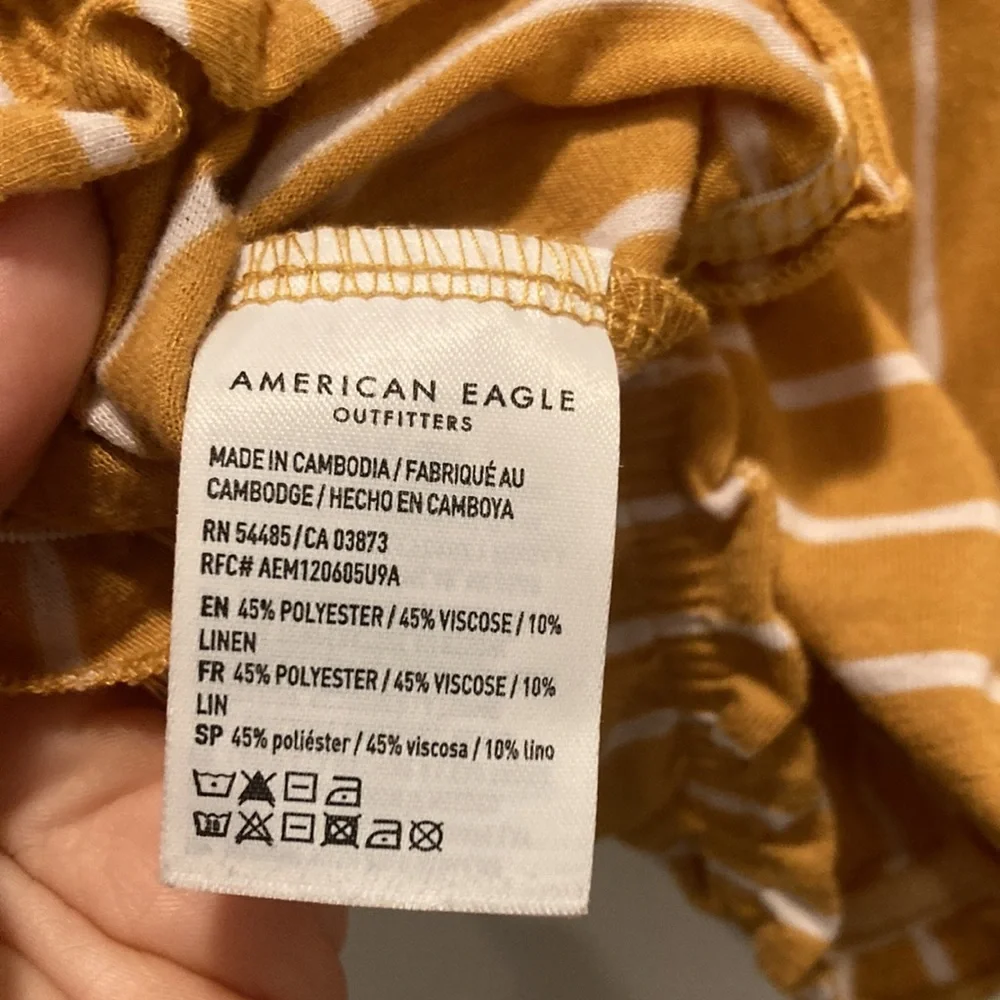 American Eagle crop top ~ small - Picture 2 of 4